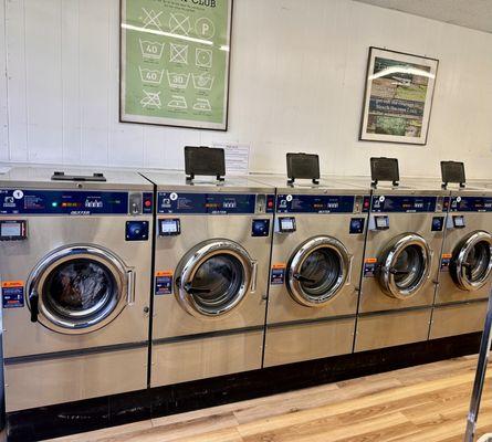 Laundromat Washers