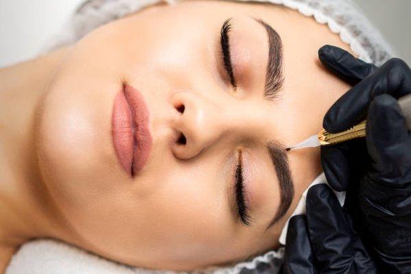 Brow tint