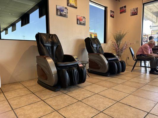 Massage chairs! Only $1 while you wait.