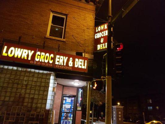 Lowry Grocery & Deli