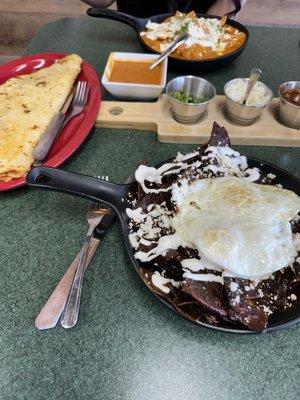 Chilaquiles De Mole Chilaquiles De rojo Quesadilla De Birria