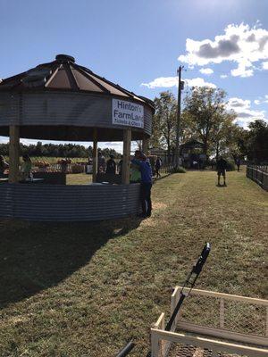 Hinton's Farm Market and Orchard