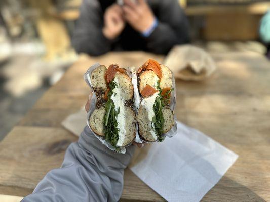 Vegan Lox Bagel with arugula