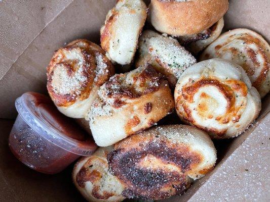 Garlic - Cheese Bread Knots