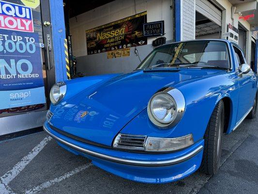 1967 Porsche 911 service