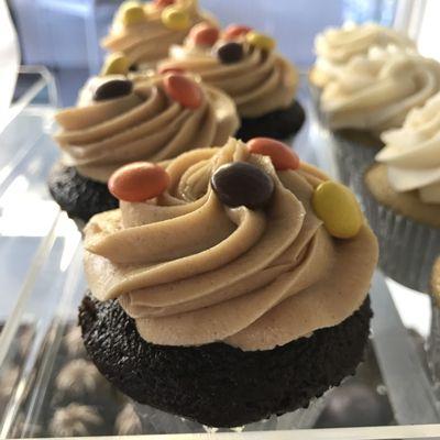 Chocolate cupcakes with peanut butter frosting and Reese's pieces...yummmmm