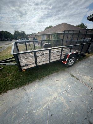 This is my 12 ft trailer, I'm an expert in hauling short or long distance here in Texas.