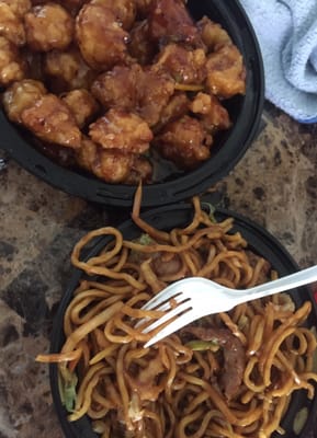 Lrg Orange chicken and small beef Lo mein.