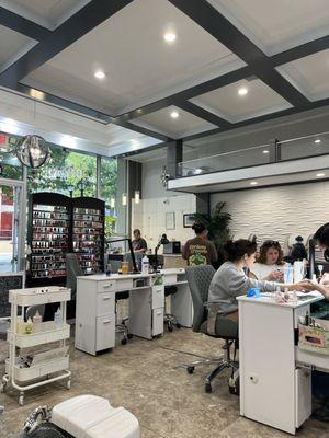 Beellagio Nail Bar