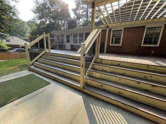 Deck and pergola build by Neighborhood Lawn Care and landscaping