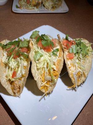 3 chicken tacos (hard shell)