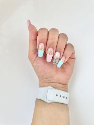 Acrylic nails with gel