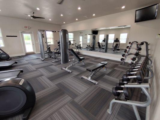 24/7 Fitness Center - Residents Only