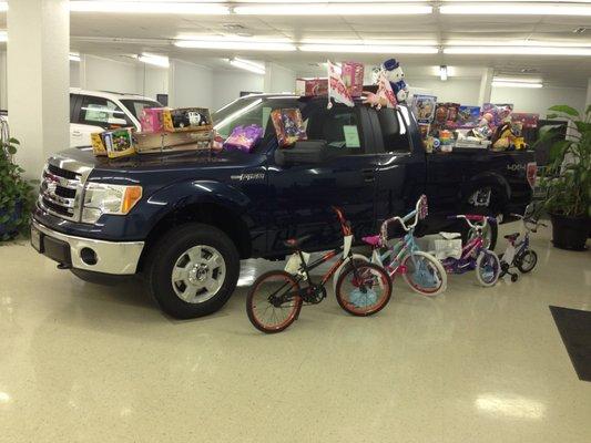 Stevens Ford supports Toys for Tots.