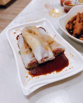 Steamed rice roll with minced beef / $6.50