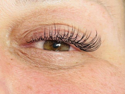 Very classic lash extensions