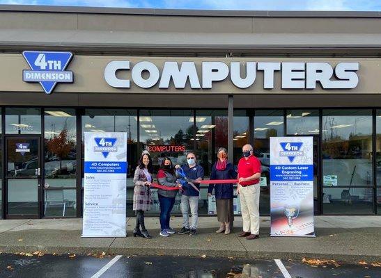 Ribbon cutting with the Chamber