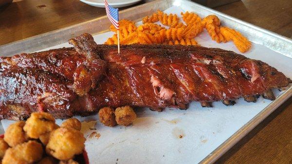 Full rack of pork ribs