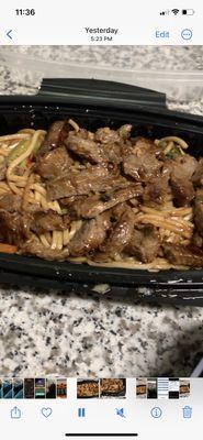 Beef lo mein