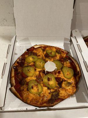 cheeseburger pizza