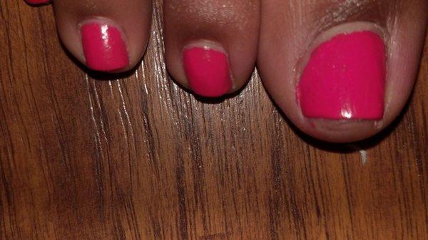 Very terrible pedicure .. The picture speaks for itself.