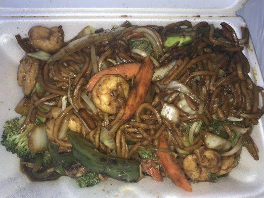 Shrimp lo mein