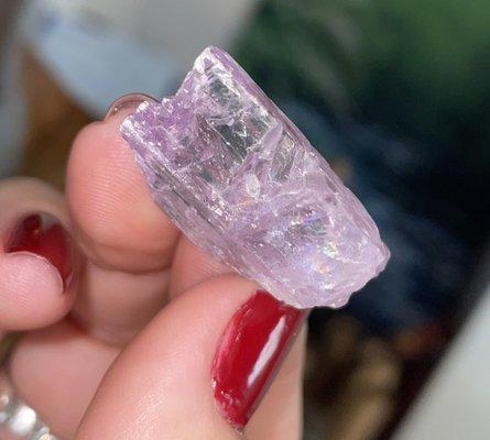 same kunzite ~ showing the rainbow