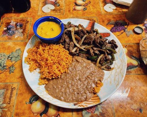 Fajita beef plate w/ rice and beans