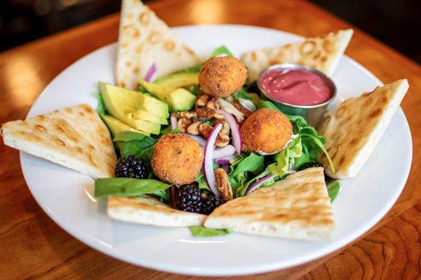 Blackberry Avocado Salad