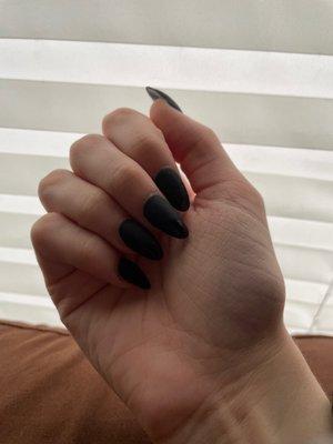 black gel nails