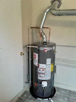 Hot water tank installation