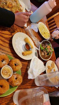 Thai Donuts Shrimp Tempura Beef & Broccoli Pad woon sen