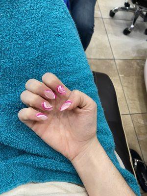 nails