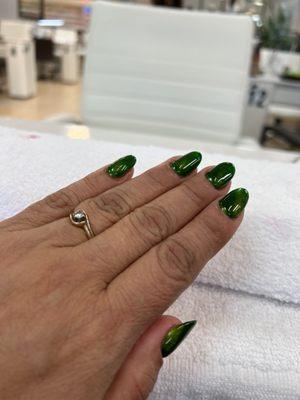 Thank you HERA wonderful nail for St. Patrick's Day number 13 cat eyes! I love it!!