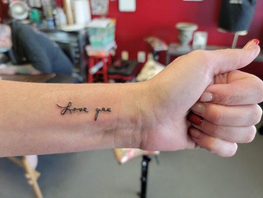 Her mom's handwriting