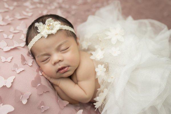 Newborn girl portraits