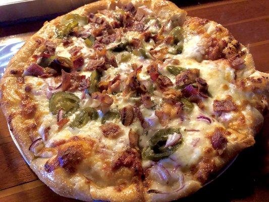 Bacon, onion, & jalapeño. One of my new topping favs.