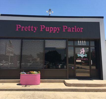 Pet grooming shop