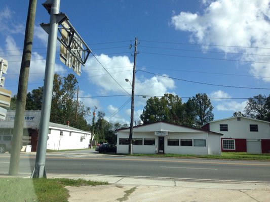 Family owned and operated for almost 70 years, I think I was told. Previously called Ann's Diner, run by Linda's mom.