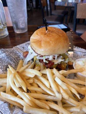 Pub burger with fries