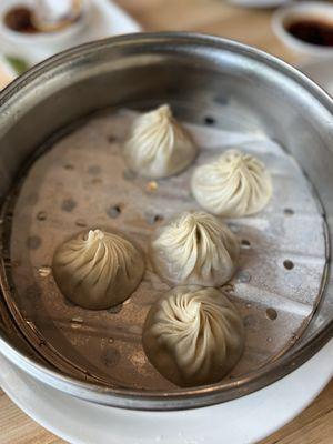 pork & shrimp xiao long bao