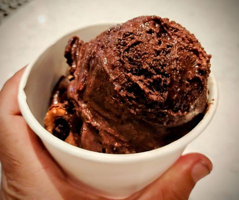 Chocolate Gelato single scoop for $7. Definitely NOT AUTHENTIC gelato. Tastes more like crystalized ice cream.