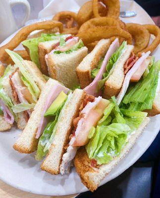 Club Sandwich with Onion Rings