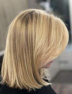 Foliage blonde highlights by Albert!