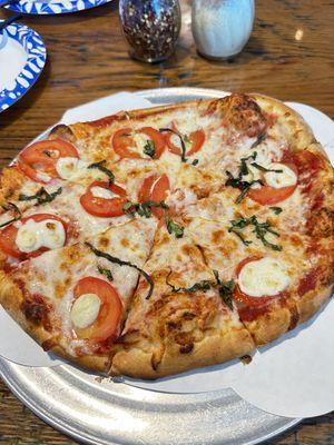 Margherita pizza at Mama Tigs