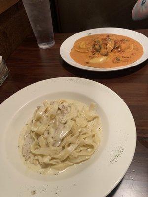 Fettuccine Alfred with chicken