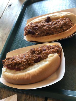 Chili dogs