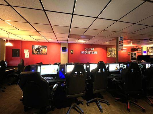 Internet& Gaming Cafe. 88 St. Roosevelt Ave.