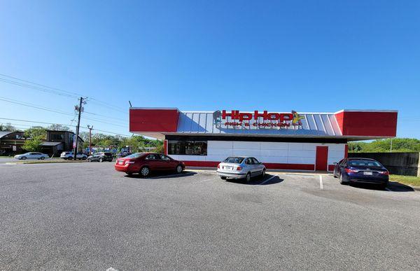 The view of the side of the store from the parking lot.