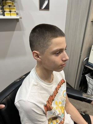 Low fade buzz cuts / line up!